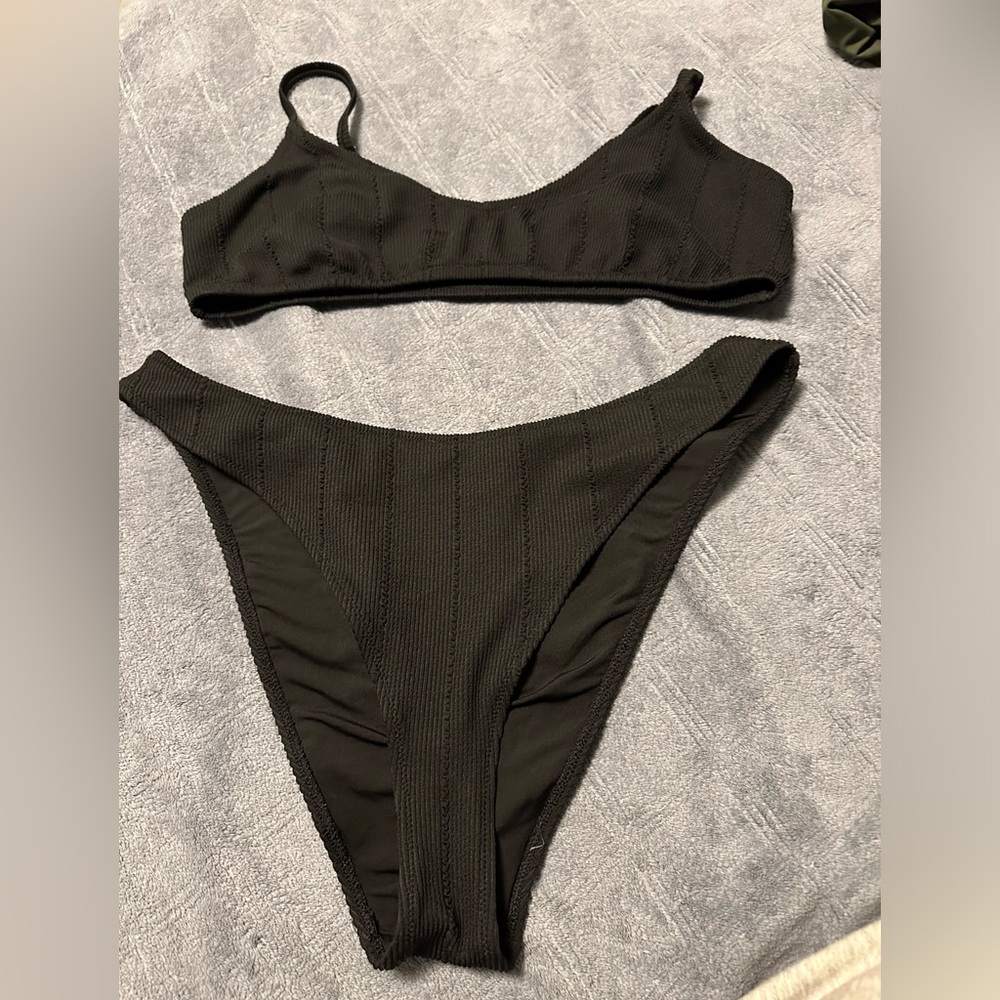 Aerie women’s black bikini